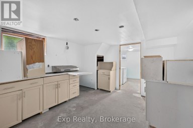 15 REDDEN STREET Kingston (City SouthWest) Ontario photo 18