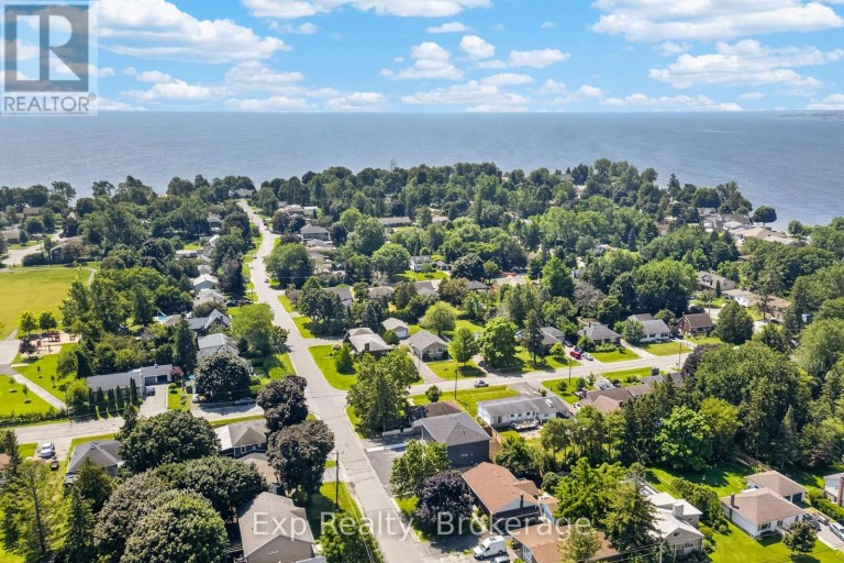 15 REDDEN STREET, Kingston (City SouthWest), Ontario, K7M4K9