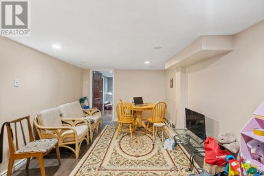 594 HIGHBURY AVENUE N London East (East N) Ontario photo 23