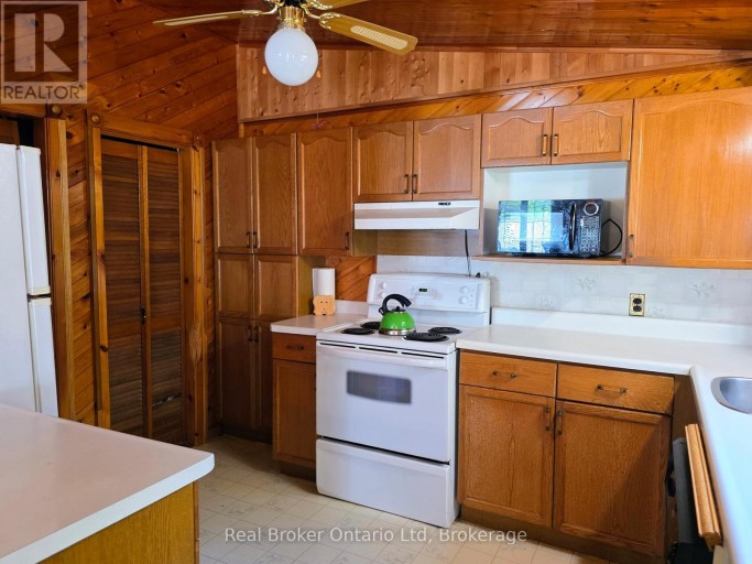9 BURTON CRESCENT S, South Bruce Peninsula, Ontario, N0H2G0