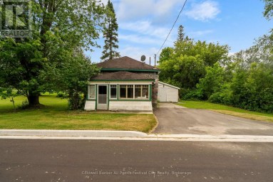 604 GOUGH STREET Huron-Kinloss (Lucknow) Ontario photo 3
