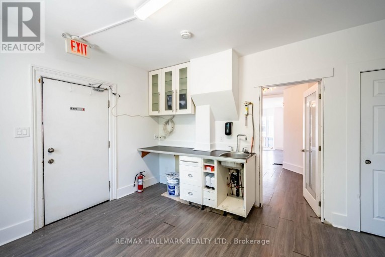 MAIN - 6393 MAIN STREET, Whitchurch-Stouffville (Stouffville), Ontario, L4A1G4