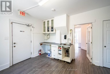 MAIN - 6393 MAIN STREET Whitchurch-Stouffville (Stouffville) Ontario photo 11