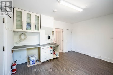 MAIN - 6393 MAIN STREET Whitchurch-Stouffville (Stouffville) Ontario photo 12