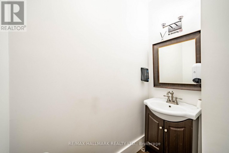 MAIN - 6393 MAIN STREET, Whitchurch-Stouffville (Stouffville), Ontario, L4A1G4