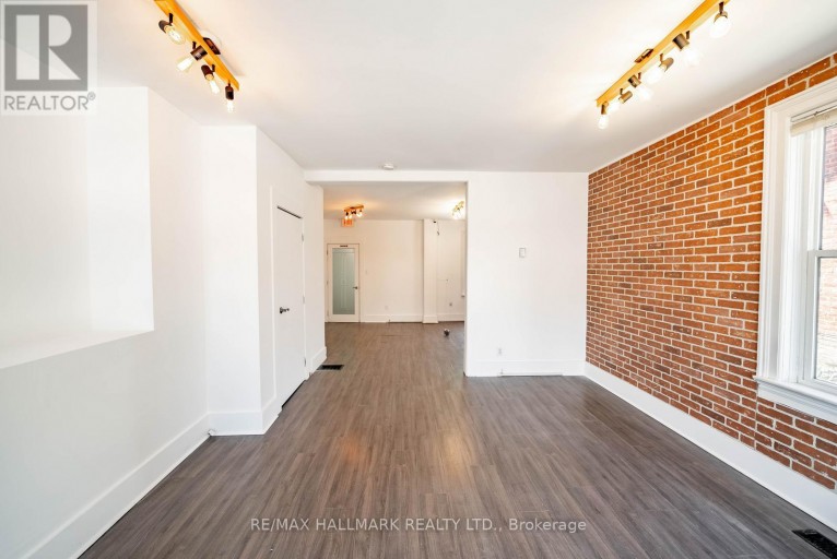 MAIN - 6393 MAIN STREET, Whitchurch-Stouffville (Stouffville), Ontario, L4A1G4