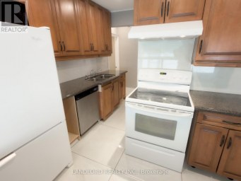 MAIN - 9 ALBRIGHT AVENUE Toronto (Alderwood) Ontario photo 3