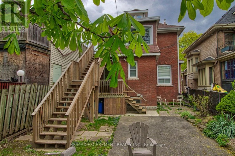 3 - 70 SPADINA AVENUE, Hamilton (Stipley), Ontario, L8M2X1