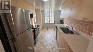 512 - 130 POND DRIVE Markham (Commerce Valley) Ontario photo 8