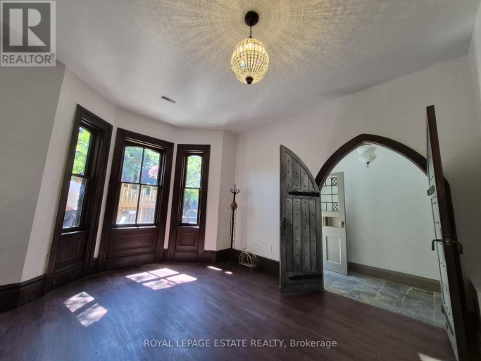 561 PARLIAMENT STREET, Toronto (Cabbagetown-South St. James Town), Ontario, M4X1P7