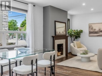 1303 WOODBINE AVENUE Toronto (Woodbine-Lumsden) Ontario photo 8