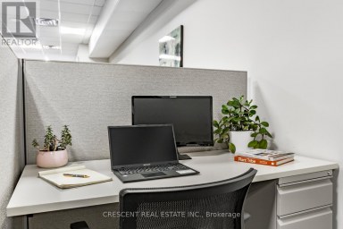 CUBICLE 4 - 347 JANE STREET Toronto (Runnymede-Bloor West Village) Ontario photo 1