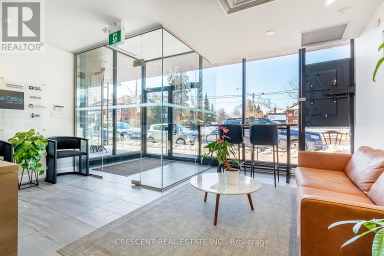 CUBICLE 4 - 347 JANE STREET, Toronto (Runnymede-Bloor West Village), Ontario, M6S3Z3