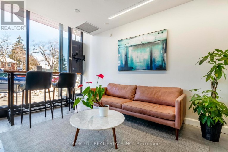 CUBICLE 4 - 347 JANE STREET, Toronto (Runnymede-Bloor West Village), Ontario, M6S3Z3