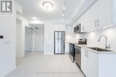 209 - 4010 EGLINTON AVENUE Toronto (Humber Heights) Ontario photo 7