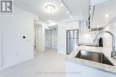 209 - 4010 EGLINTON AVENUE Toronto (Humber Heights) Ontario photo 8