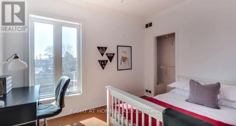 UPPER - 2083 DAVENPORT ROAD, Toronto (Weston-Pellam Park), Ontario, M6N1C9