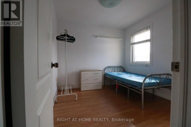 UPPER - 2083 DAVENPORT ROAD Toronto (Weston-Pellam Park) Ontario photo 7