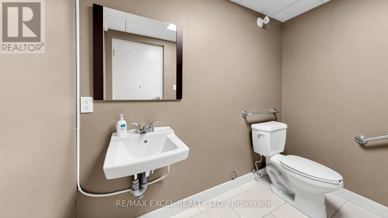 15 - 158 DON HILLOCK DRIVE, Aurora (Bayview Southeast), Ontario, L4G0G9