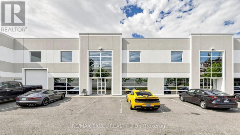 15 - 158 DON HILLOCK DRIVE, Aurora (Bayview Southeast), Ontario, L4G0G9