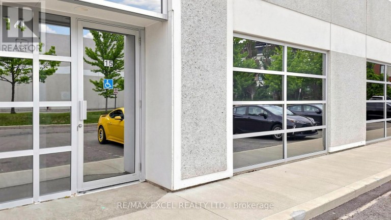 15 - 158 DON HILLOCK DRIVE, Aurora (Bayview Southeast), Ontario, L4G0G9