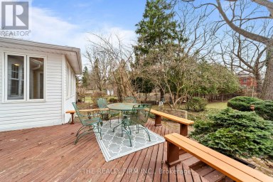 15 MAYFAIR DRIVE London East (East B) Ontario photo 12