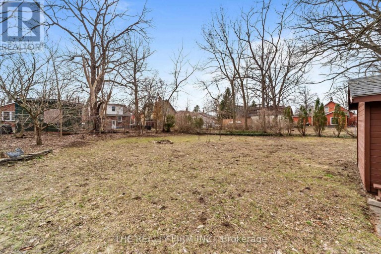 15 MAYFAIR DRIVE, London East (East B), Ontario, N6A2M7