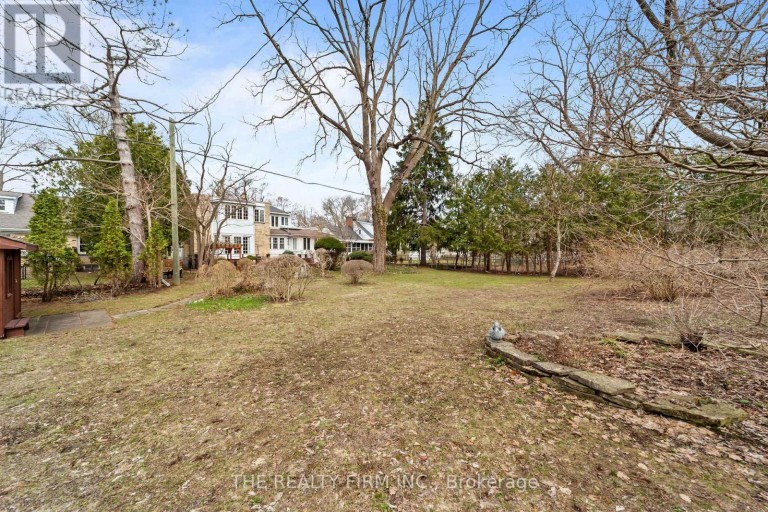 15 MAYFAIR DRIVE, London East (East B), Ontario, N6A2M7
