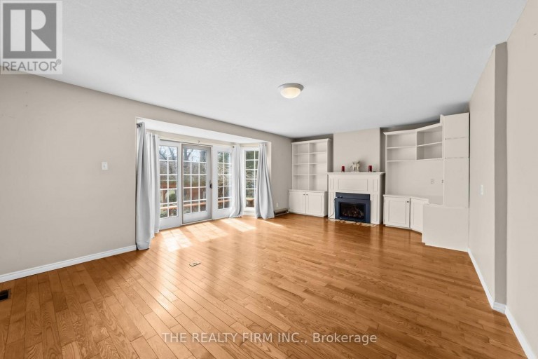 15 MAYFAIR DRIVE, London East (East B), Ontario, N6A2M7