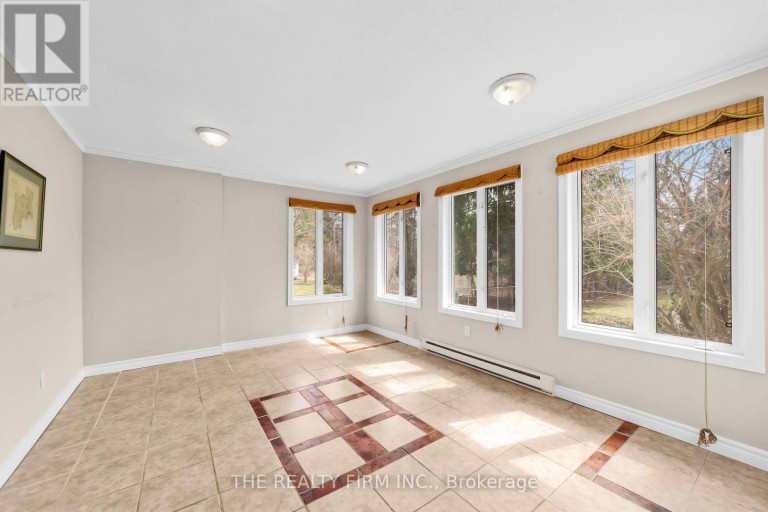 15 MAYFAIR DRIVE, London East (East B), Ontario, N6A2M7