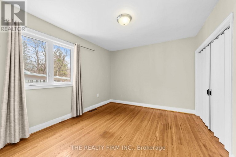 15 MAYFAIR DRIVE, London East (East B), Ontario, N6A2M7