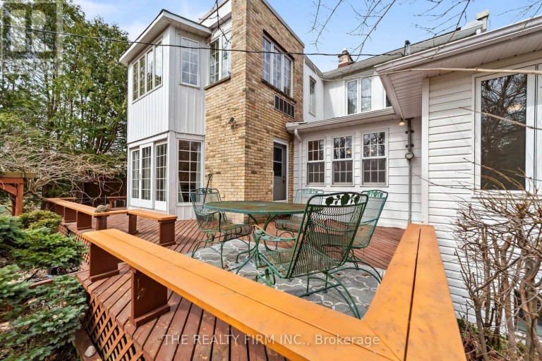 15 MAYFAIR DRIVE, London East (East B), Ontario, N6A2M7