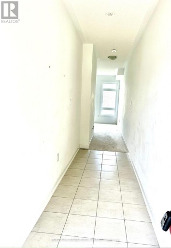 62 DALHOUSIE STREET, Vaughan (Vaughan Grove), Ontario, L4L9S1