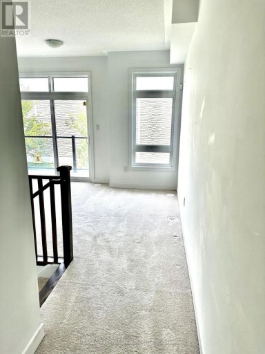 62 DALHOUSIE STREET, Vaughan (Vaughan Grove), Ontario, L4L9S1