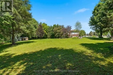 106 CEDAR COURT Chatsworth Ontario photo 40