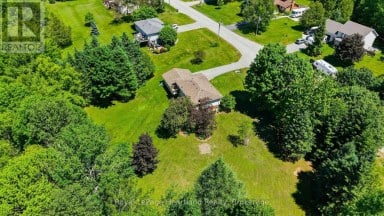 106 CEDAR COURT Chatsworth Ontario photo 43