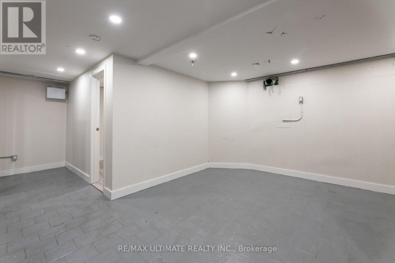 1164 QUEEN STREET W, Toronto (Little Portugal), Ontario, M6J1J5