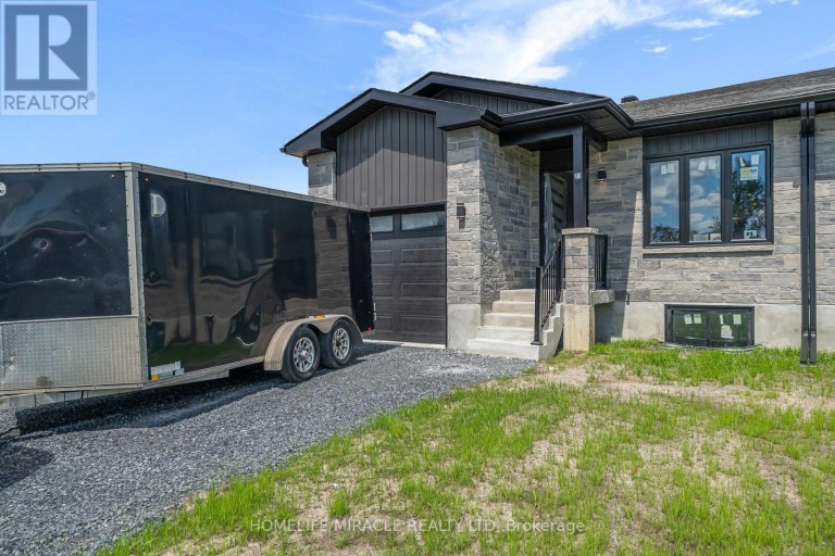 MAIN - 21 PORTLAND DRIVE, Cornwall, Ontario, K6H0J4