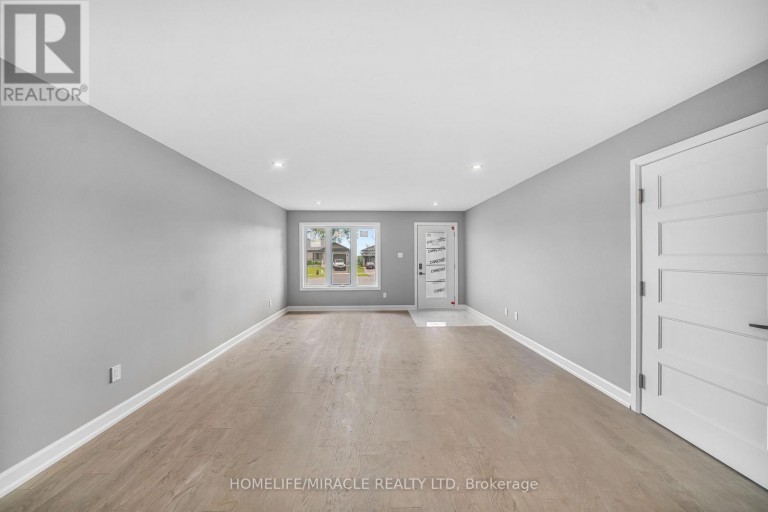 MAIN - 21 PORTLAND DRIVE, Cornwall, Ontario, K6H0J4