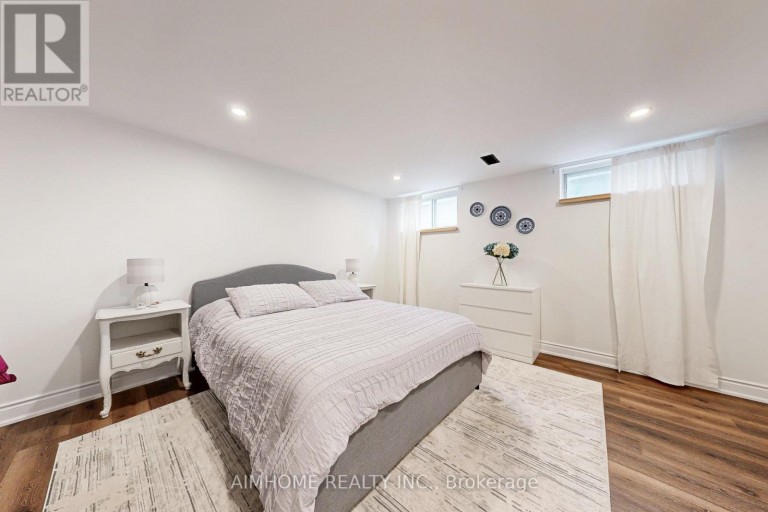 23 HILDEGARD DRIVE, Hamilton (Vincent), Ontario, L8K5S1