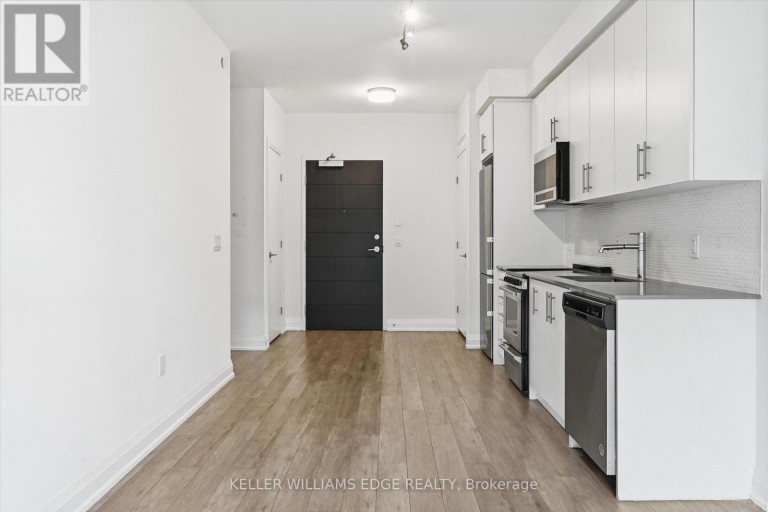 418 - 212 KING WILLIAM STREET E, Hamilton (Beasley), Ontario, L8N1B5