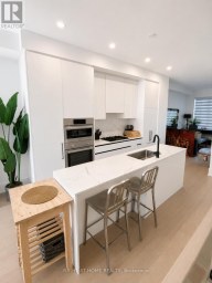 3 - 10 LOU PARSONS WAY Mississauga (Port Credit) Ontario photo 5