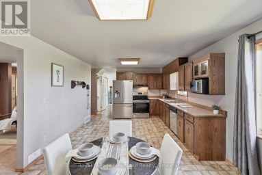 6 BROWN STREET N Minto Ontario photo 12
