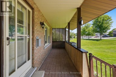 6 BROWN STREET N Minto Ontario photo 5