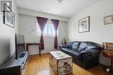 80 CHALFIELD LANE Mississauga (Rathwood) Ontario photo 17