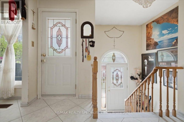 80 CHALFIELD LANE, Mississauga (Rathwood), Ontario, L4Z1L2