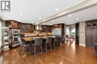 41 Sidon Crescent SW Calgary Alberta photo 18