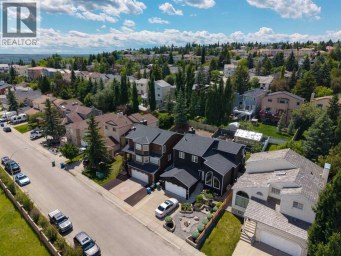 41 Sidon Crescent SW Calgary Alberta photo 2