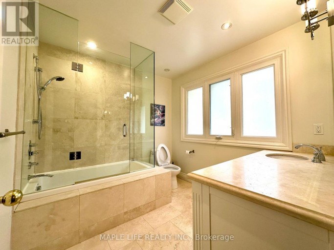52 PRINCE EDWARD BOULEVARD, Markham (Thornlea), Ontario, L3T7E9