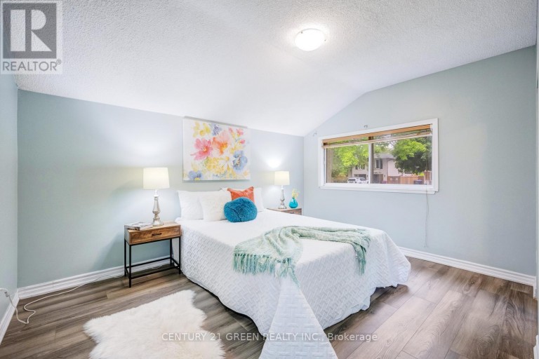 11 BURGBY AVENUE, Brampton (Northwood Park), Ontario, L6X2G7